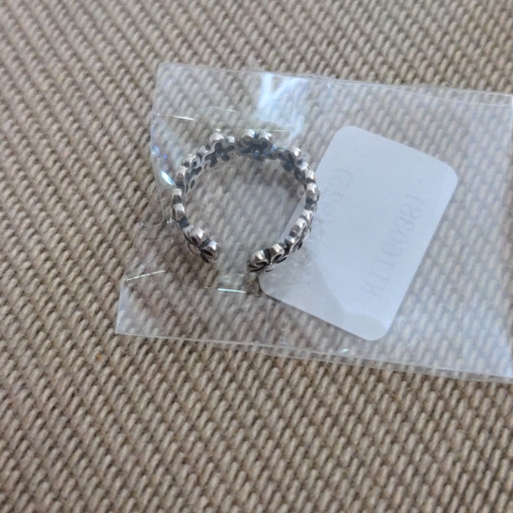 925 Sterling Silver Plumeria Toe Ring Adjustable - Picture 4 of 5